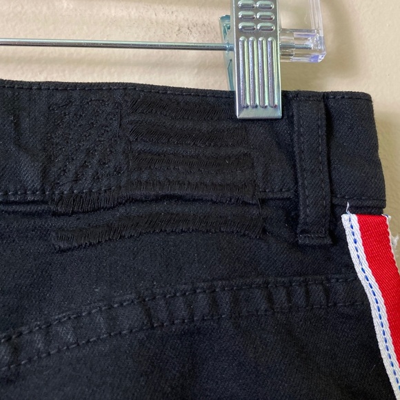 NWT REVICE Ruby Tuesday Black Red Side Stripe Jeans - Picture 10 of 11